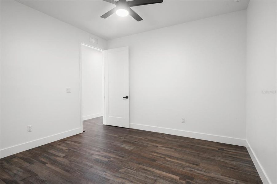Spacious, unfurnished interior of a new home in , Pinellas Park (Image 21).