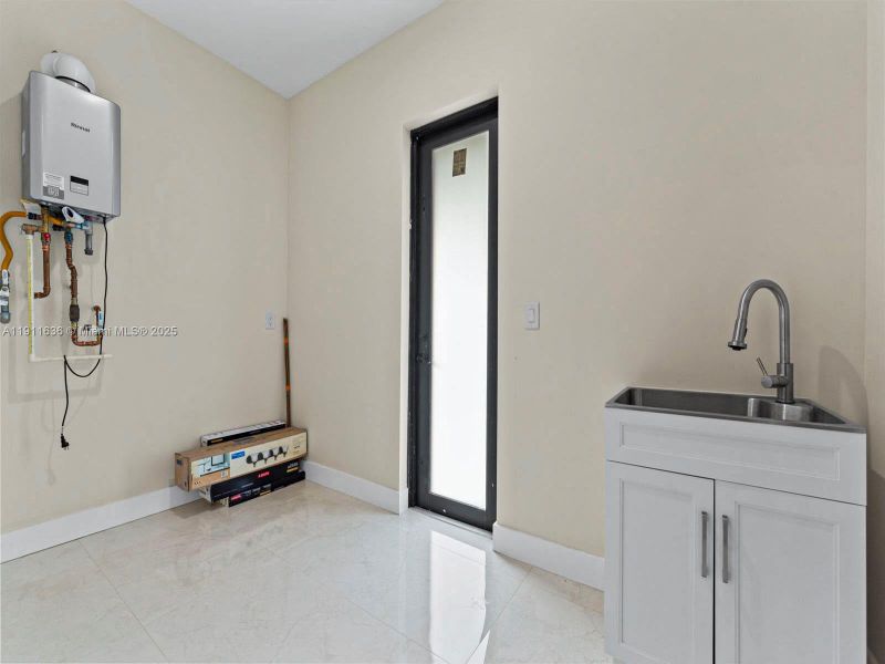 Image 39 of a home in . Image 39 of a home in .