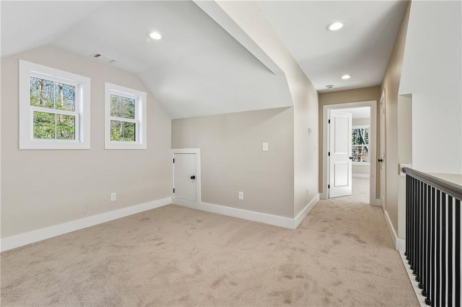 Spacious, unfurnished interior of a new home in , Ellijay (Image 20).