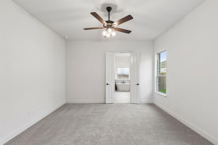 Spacious, unfurnished interior of a new home in Timberbrook, Justin (Image 14).