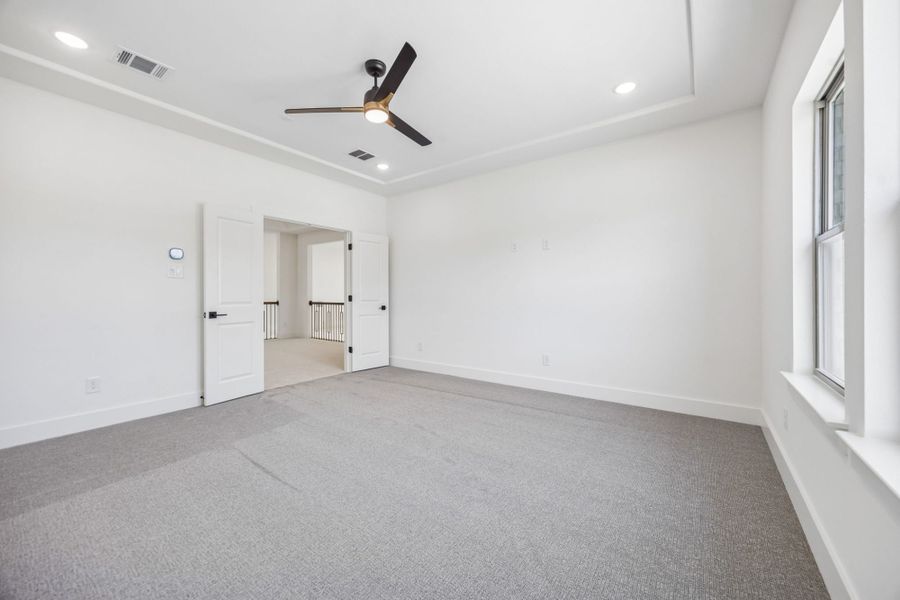 Spacious, unfurnished interior of a new home in The Parks at Wilson Creek, Celina (Image 46). Spacious, unfurnished interior of a new home in The Parks at Wilson Creek, Celina (Image 46).