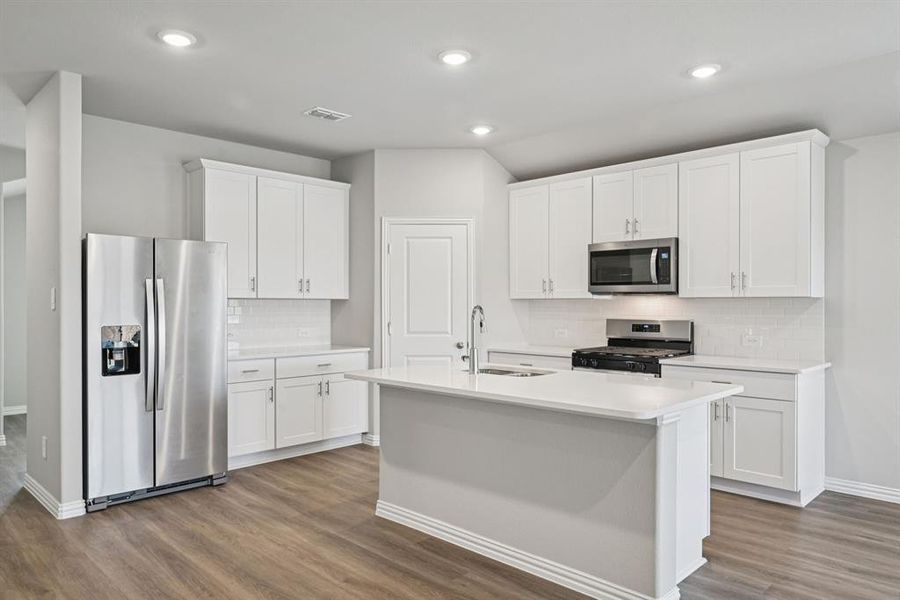 Photo is not of the actual home, but is an inspirational photo of builder’s model home and may depict options, furnishings, and/or decorator features that are not included. Photo is not of the actual home, but is an inspirational photo of builder’s model home and may depict options, furnishings, and/or decorator features that are not included.