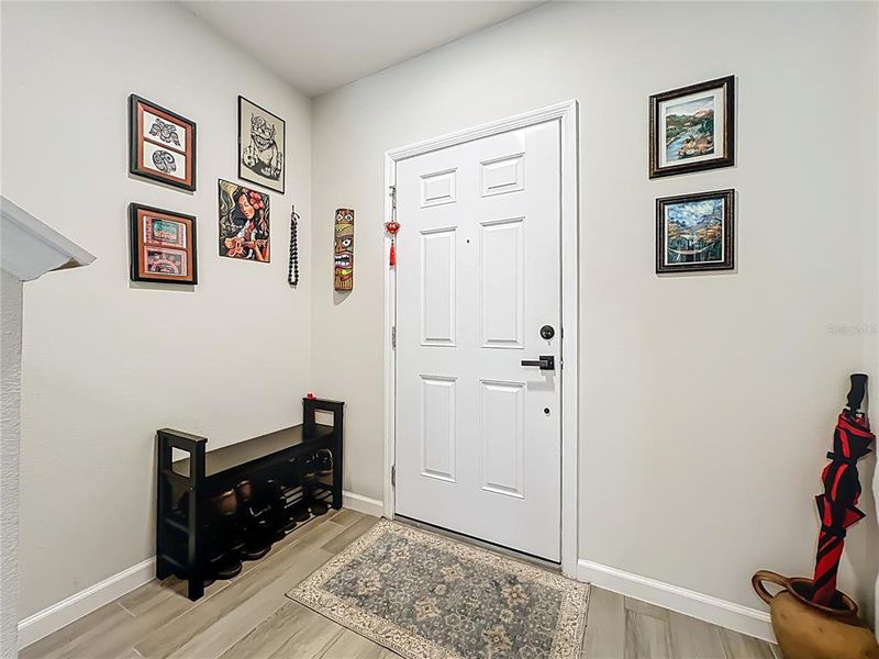 Furnished interior view inside a new home in , Orlando (Image 26).