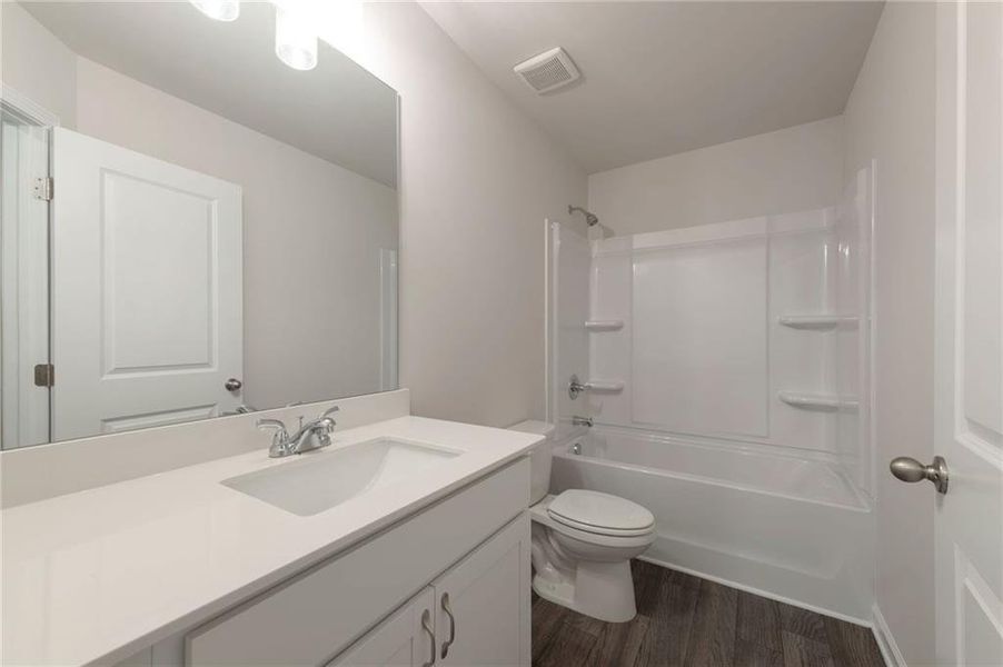 Furnished interior view inside a new home in , Calhoun (Image 9).