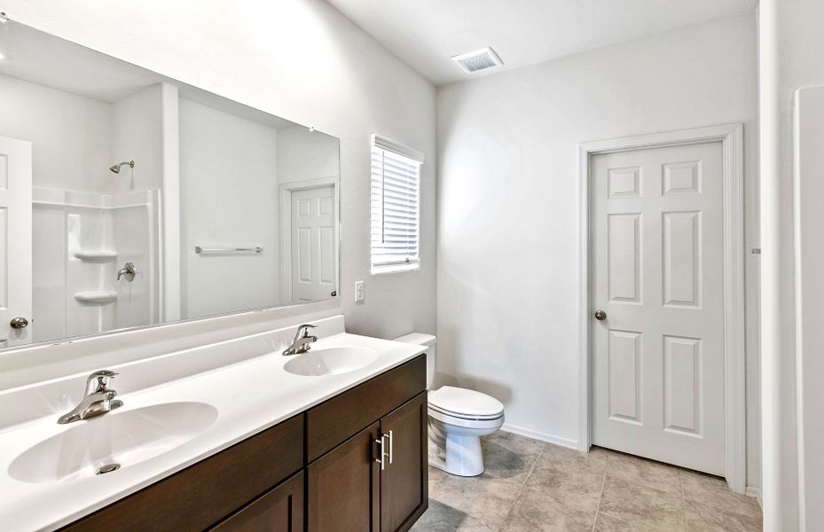 Furnished interior view inside a new home in Copper Falls, Buckeye (Image 7).