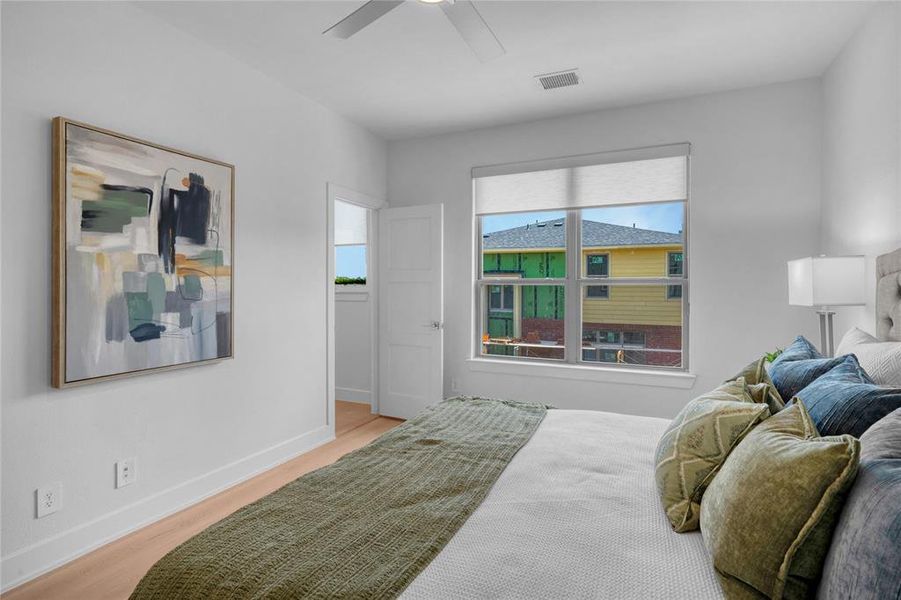 Furnished interior view inside a new home in , Farmers Branch (Image 7).