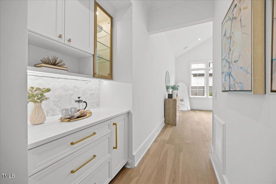 046-2A1A8307 046-2A1A8307