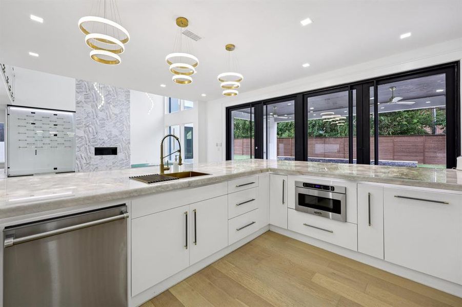 Furnished interior view inside a new home in , Dallas (Image 33).