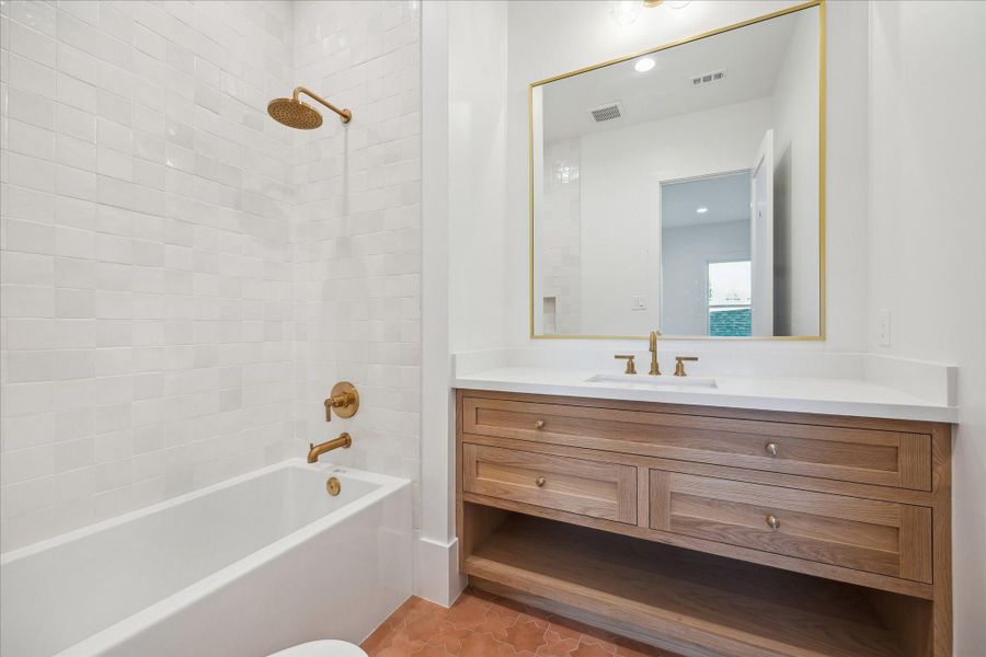 Private bathroom for bedroom #2 Private bathroom for bedroom #2