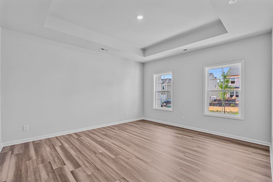 Spacious, unfurnished interior of a new home in Hanes Lake, Winston-Salem (Image 25). Spacious, unfurnished interior of a new home in Hanes Lake, Winston-Salem (Image 25).