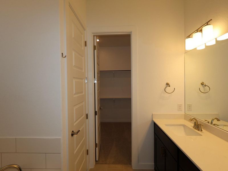 Furnished interior view inside a new home in Cedar Brook, Leander (Image 9).