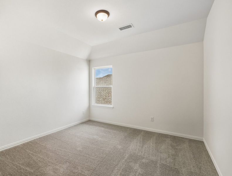 Spacious, unfurnished interior of a new home in Walden Pond, Forney (Image 28).