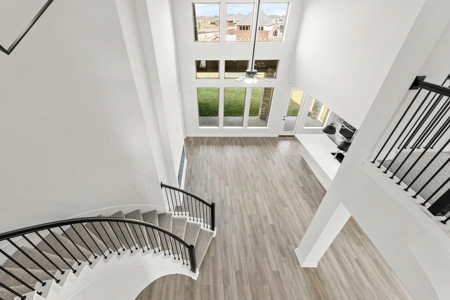 Representative image. Features, specifications, selections and colors may vary.