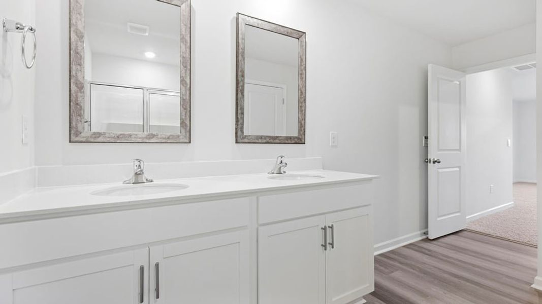 Furnished interior view inside a new home in Cascade Point, Seneca (Image 10).