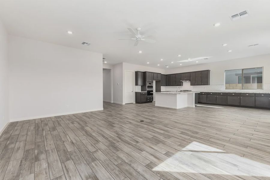 Spacious, unfurnished interior of a new home in Valencia at Granite Vista, Waddell (Image 20).