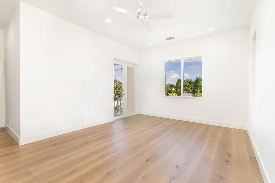 Spacious, unfurnished interior of a new home in , West Palm Beach (Image 33). Spacious, unfurnished interior of a new home in , West Palm Beach (Image 33).
