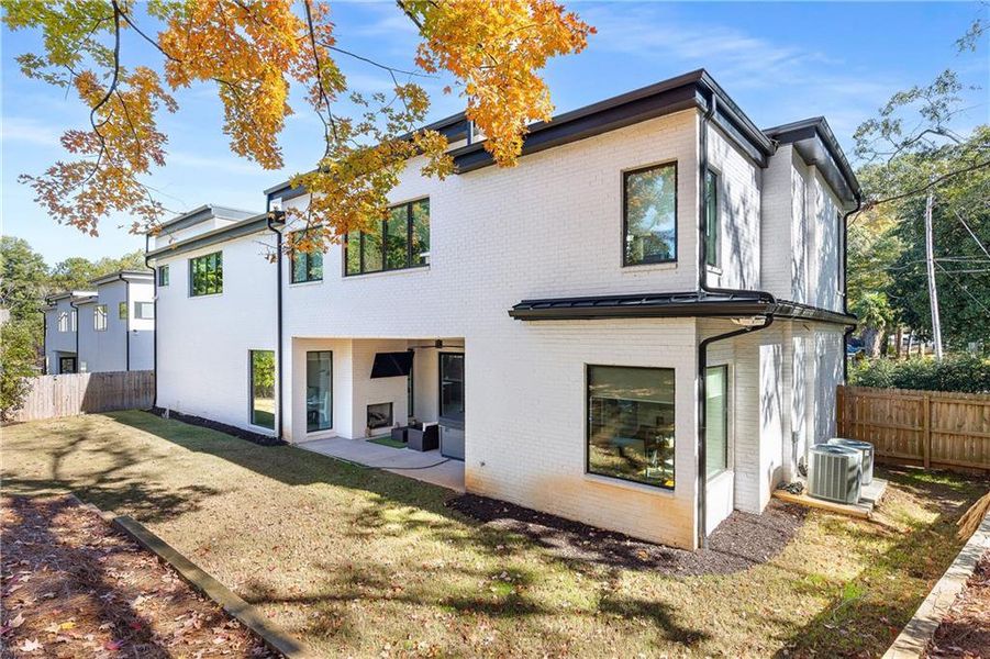 Exterior details and patio area of a home in , Brookhaven (Image 3).