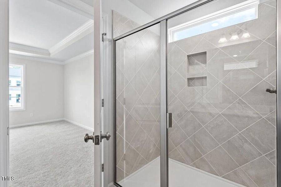 11 OVT primary bath shower (Medium)