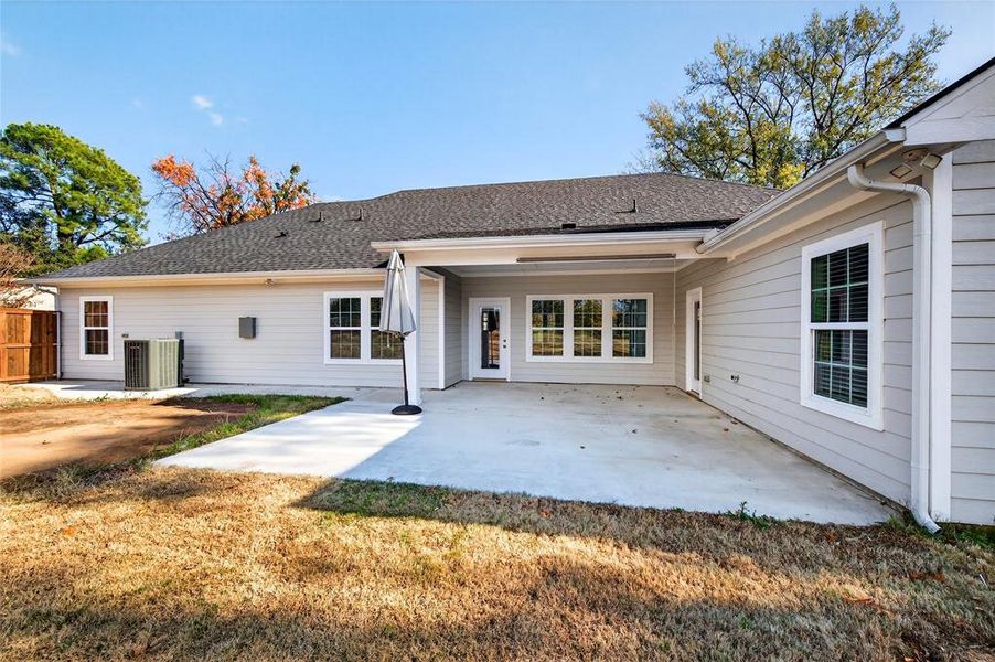 Exterior details and patio area of a home in , Denison (Image 26).