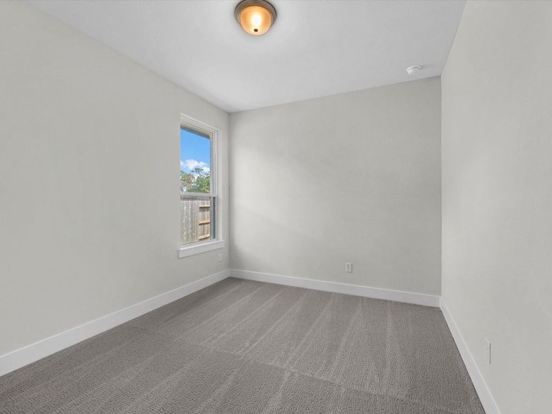 Spacious, unfurnished interior of a new home in Clopton Farms, Montgomery (Image 13).