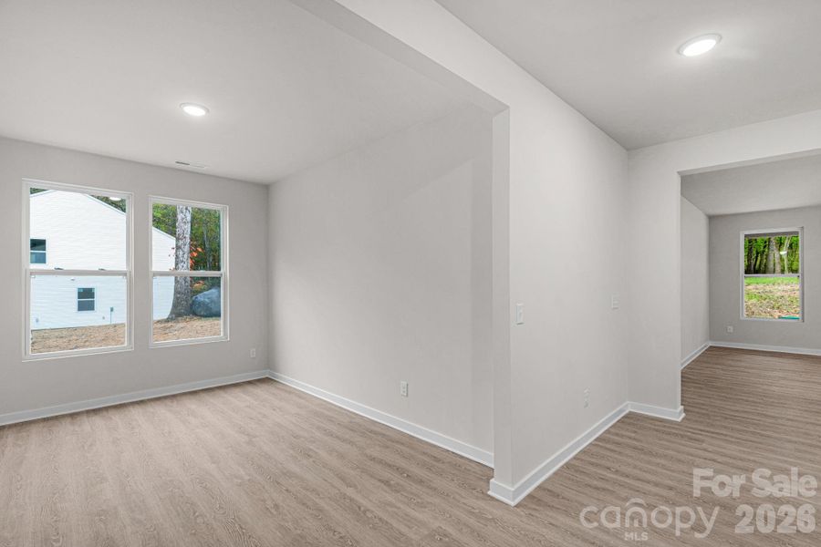 Spacious, unfurnished interior of a new home in , Monroe (Image 33).