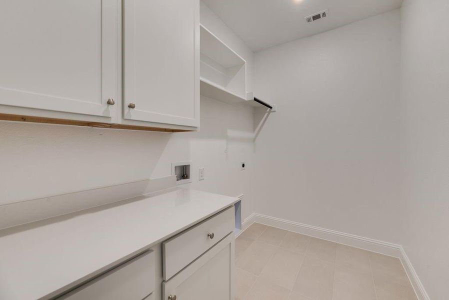 Furnished interior view inside a new home in Sutton Fields, Celina (Image 7). Furnished interior view inside a new home in Sutton Fields, Celina (Image 7).