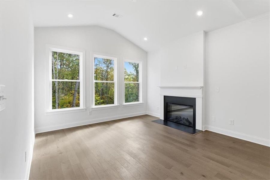 Spacious, unfurnished interior of a new home in The Estates at Hurricane Pointe, Douglasville (Image 33). Spacious, unfurnished interior of a new home in The Estates at Hurricane Pointe, Douglasville (Image 33).