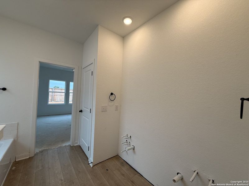 Spacious, unfurnished interior of a new home in The Arbors at the Wilder, Adkins (Image 16).