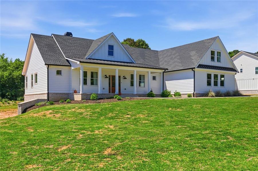 Exterior details and patio area of a home in , Snellville (Image 3).