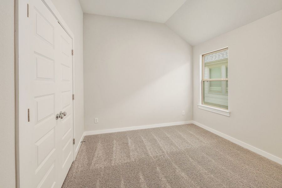 Spacious, unfurnished interior of a new home in Prairie Winds, Hutto (Image 25).