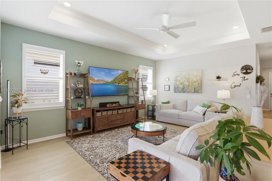 Furnished interior view inside a new home in Del Webb Minneola, Minneola (Image 28).