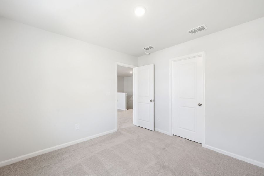 Spacious, unfurnished interior of a new home in Grand Arbor, Blythewood (Image 24).