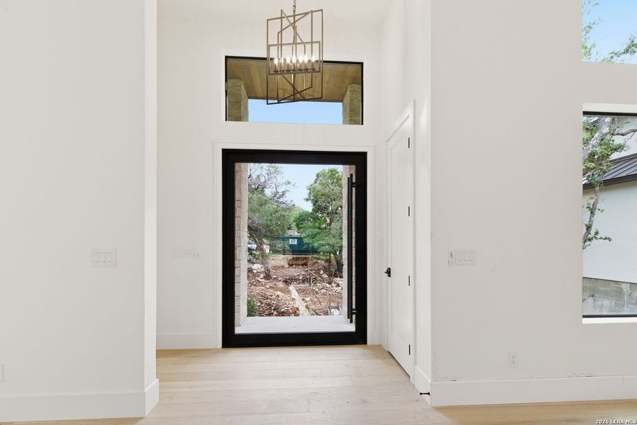 Spacious, unfurnished interior of a new home in , Boerne (Image 32).