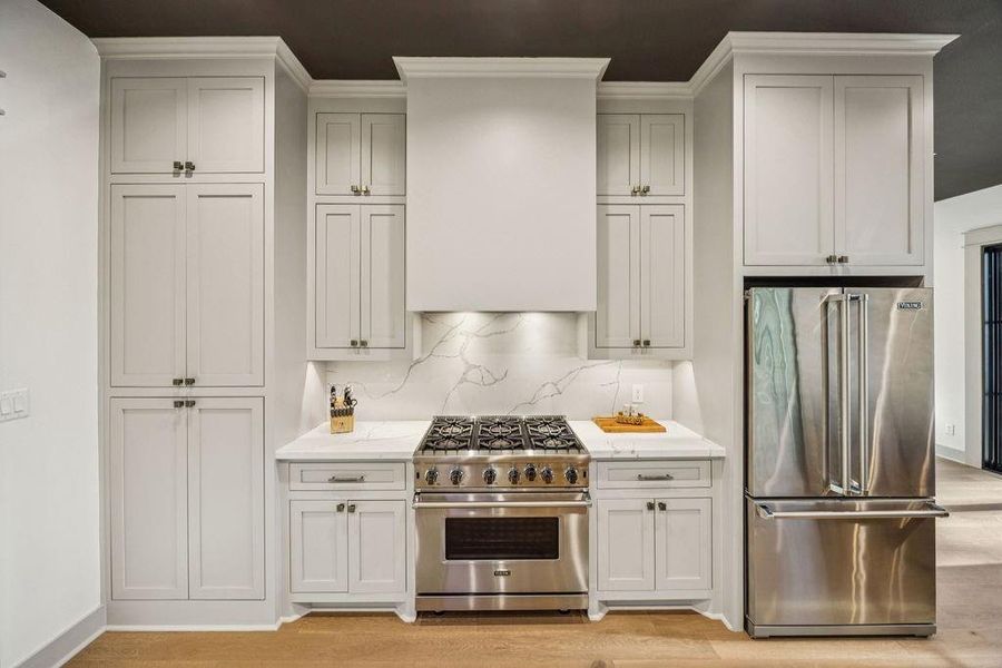 Furnished interior view inside a new home in , Brookeland (Image 34).