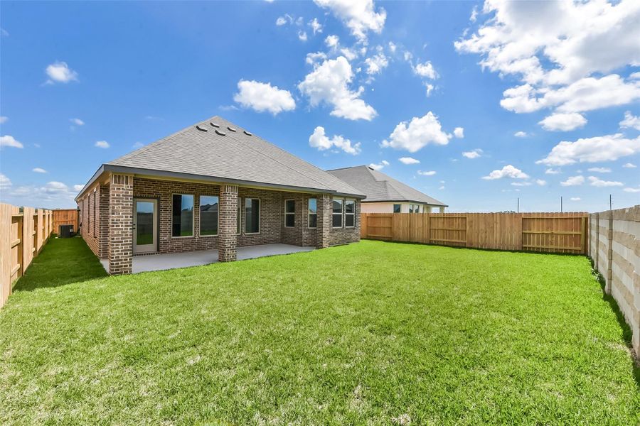 Exterior details and patio area of a home in River Ranch Meadows, Dayton (Image 3).