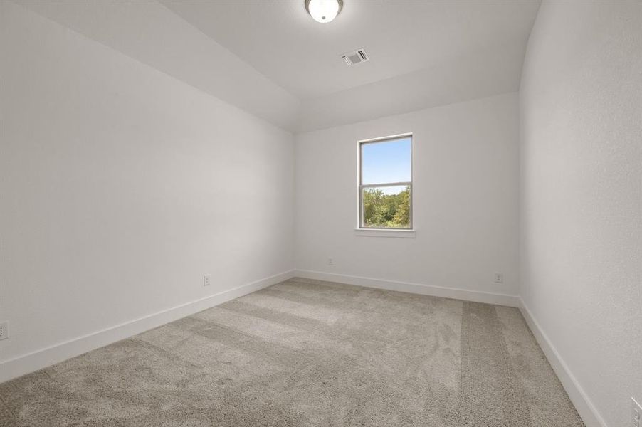 Spacious, unfurnished interior of a new home in Saddleback Estates, Boyd (Image 16).