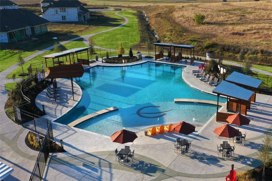 Community amenities in Creekshaw, Royse City (Image 9).