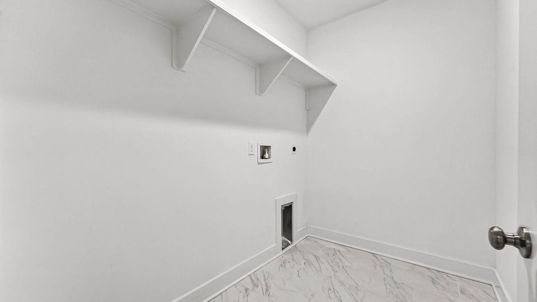 Spacious, unfurnished interior of a new home in WindMark Beach, Port Saint Joe (Image 31).