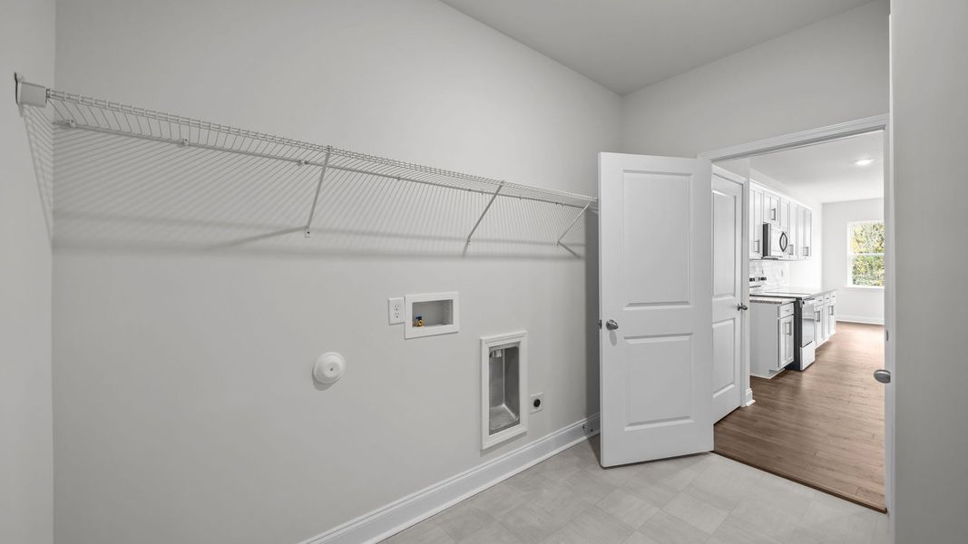 Spacious, unfurnished interior of a new home in Villa Grande, Winterville (Image 29).