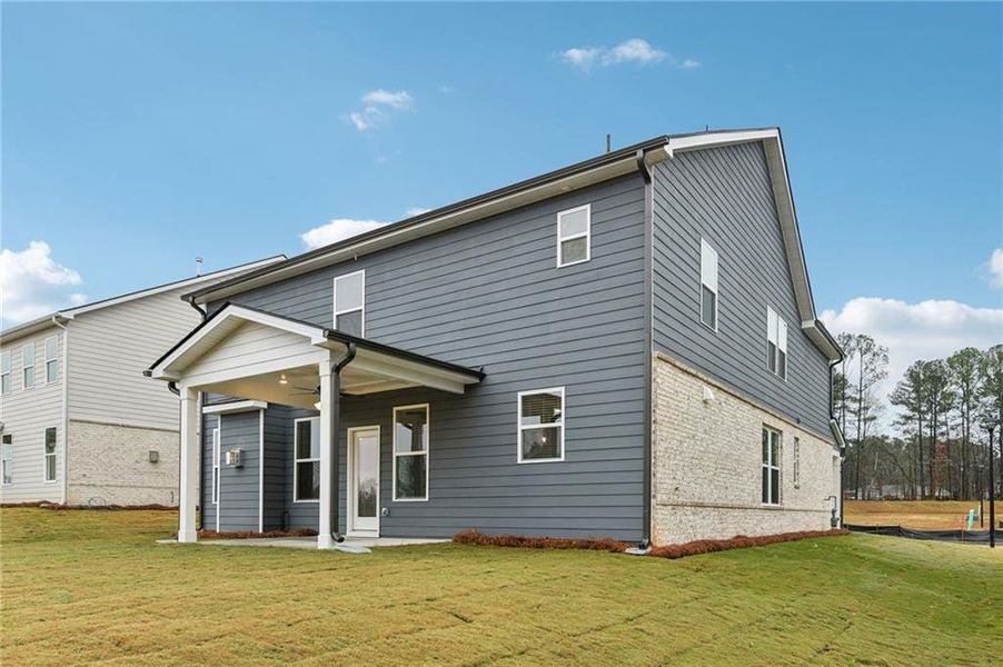 Exterior details and patio area of a home in Hamilton Lakes, Lawrenceville (Image 25). Exterior details and patio area of a home in Hamilton Lakes, Lawrenceville (Image 25).