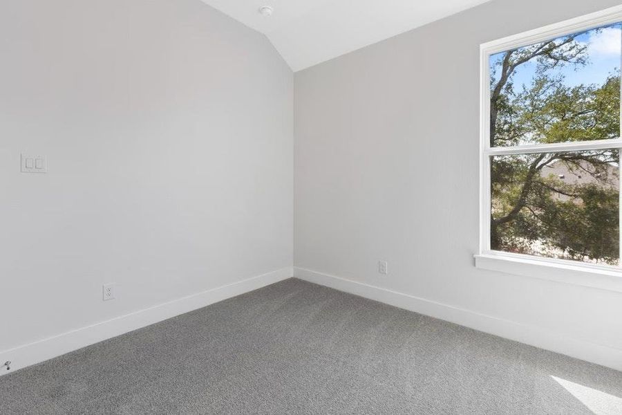 Spacious, unfurnished interior of a new home in Double Eagle Ranch, Cedar Creek (Image 10). Spacious, unfurnished interior of a new home in Double Eagle Ranch, Cedar Creek (Image 10).