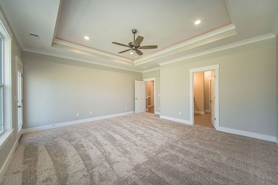 Representative unfurnished interior of a home built from the Beaumont Elite by Enchanted Homes in Pointe Summit, Slater-Marietta (Image 54).