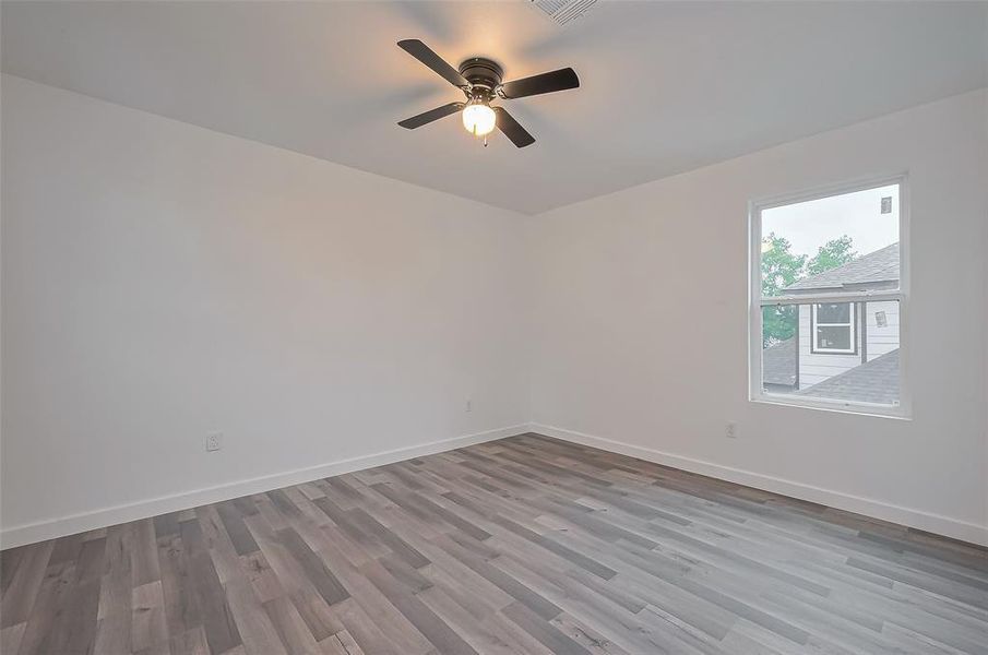 Spacious, unfurnished interior of a new home in , Houston (Image 19).