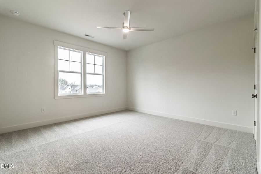 401_STABLE_VALLEY_INTERIOR_63