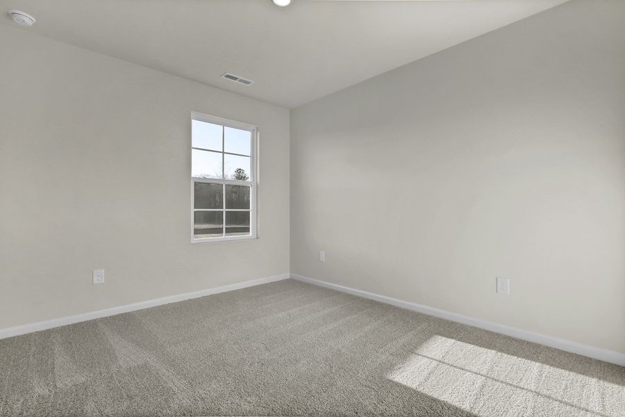 Spacious, unfurnished interior of a new home in Citadel Point at Southbridge, Sneads Ferry (Image 28).