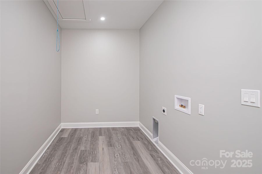 Spacious, unfurnished interior of a new home in , Chester (Image 30).