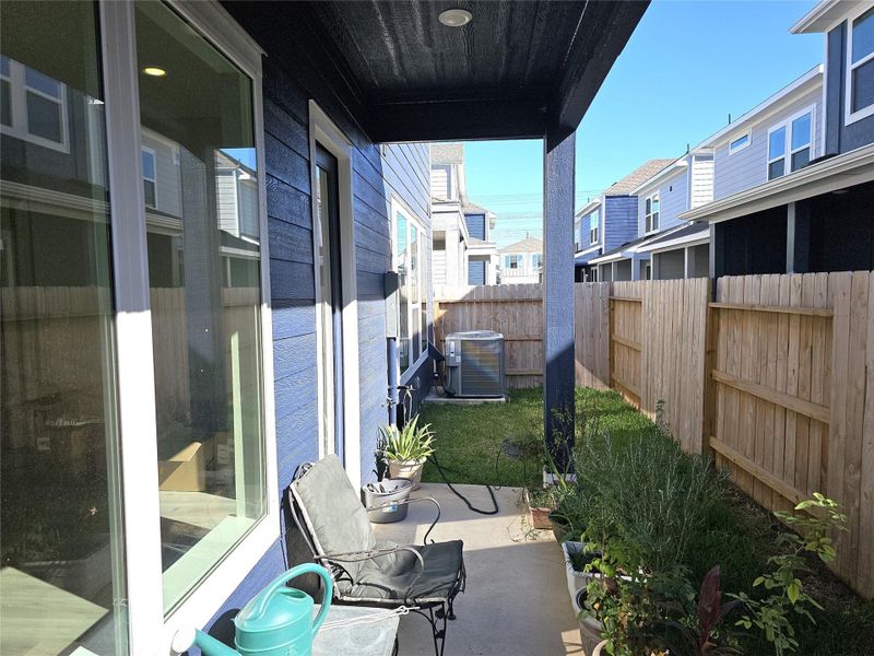Exterior details and patio area of a home in Kemah Crossing - Luxe Series, Kemah (Image 3).