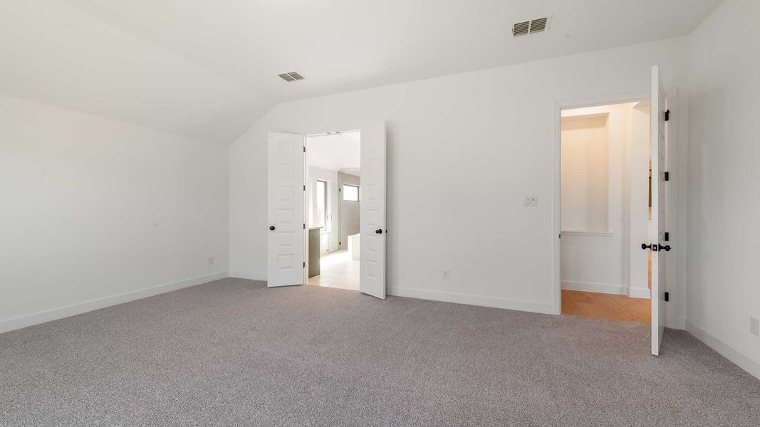 Spacious, unfurnished interior of a new home in Cambridge Crossing, Celina (Image 23).