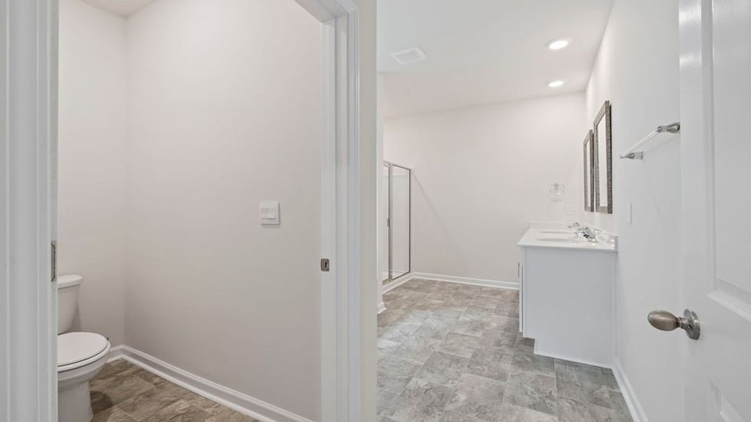 Spacious, unfurnished interior of a new home in Pine Lake Estates, Anderson (Image 27).