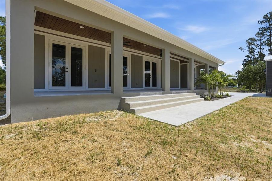 Exterior details and patio area of a home in , Labelle (Image 24).